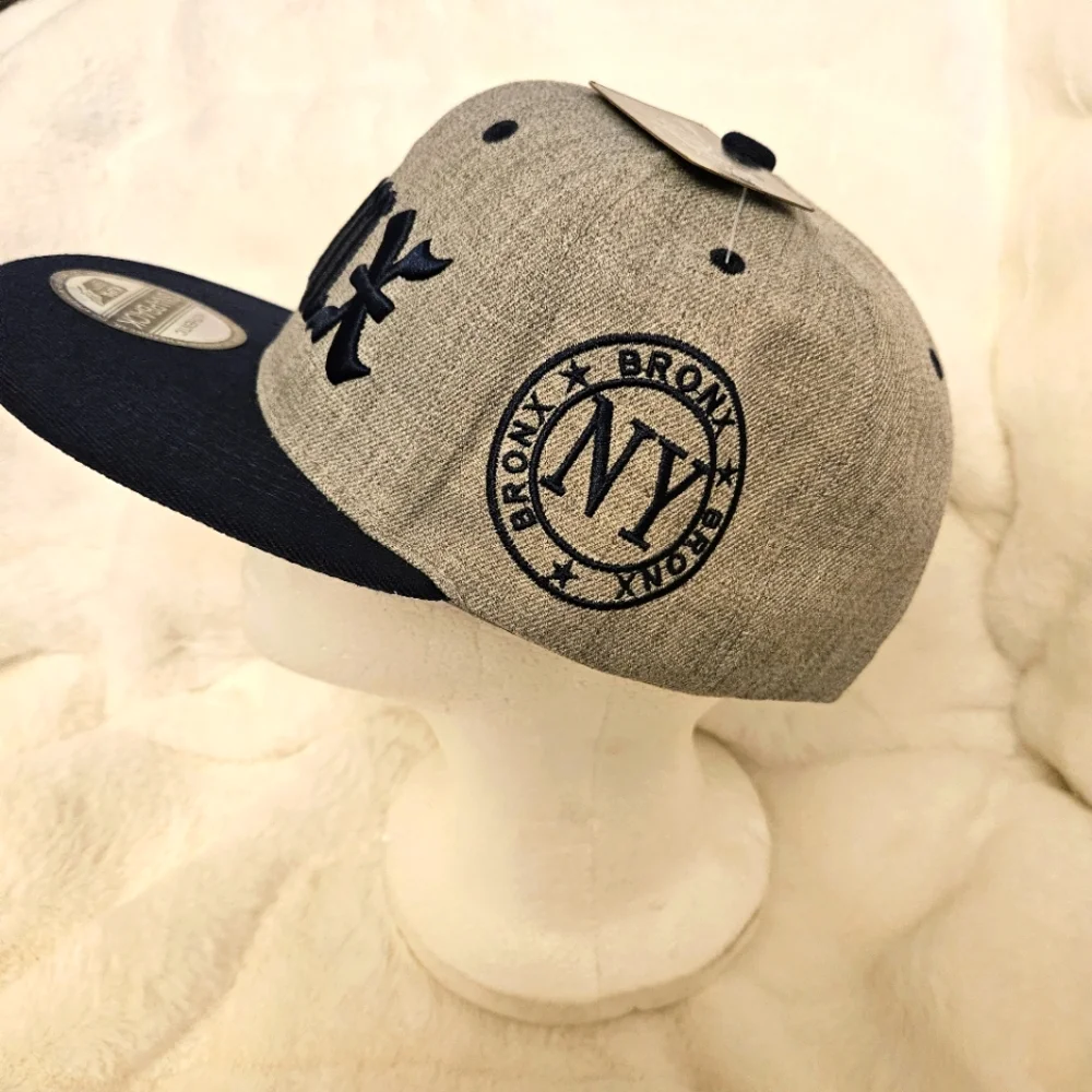Bronx Snapback Cap